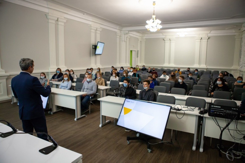 В Елабужском институте КФУ состоялось торжественное открытие Яндекс.Лицея В Елабужском институте КФУ состоялось торжественное открытие Яндекс.Лицея