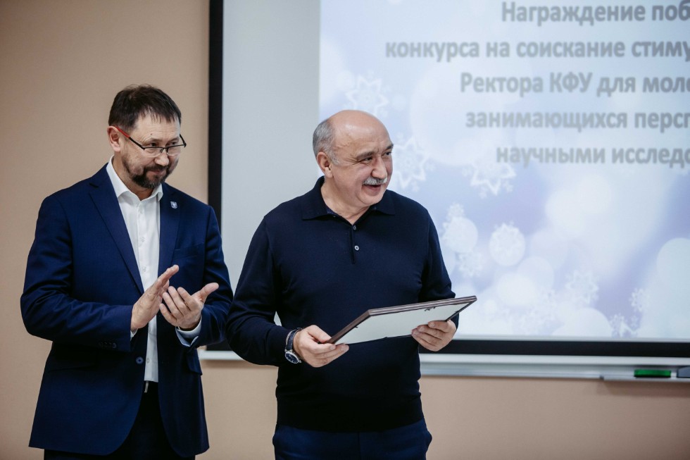 Rector Ilshat Gafurov and young scientists discussed results of 2019 and plans for the future