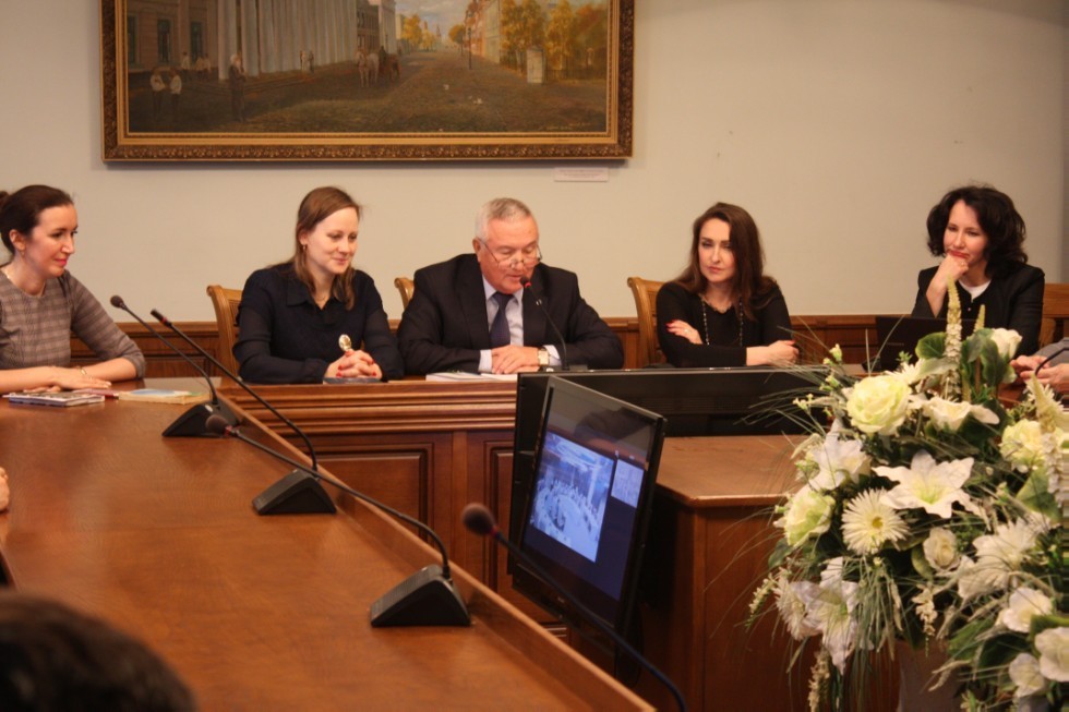 Круглый стол с МГУ им. М.В. Ломоносова,посвященный 90-летию со дня рождения Петрова Владислава Васильевича Круглый стол с МГУ им. М.В. Ломоносова,посвященный 90-летию со дня рождения Петрова Владислава Васильевича