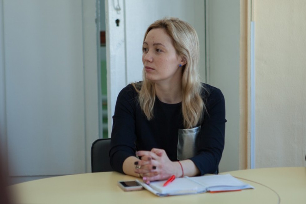 В Елабужском институте КФУ состоялось вручение сертификатов слушателям проекта 'Клуб хороших родителей' В Елабужском институте КФУ состоялось вручение сертификатов слушателям проекта 'Клуб хороших родителей'