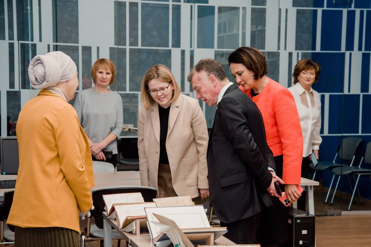 ������� ��������������� ���� �� � ������ � ����