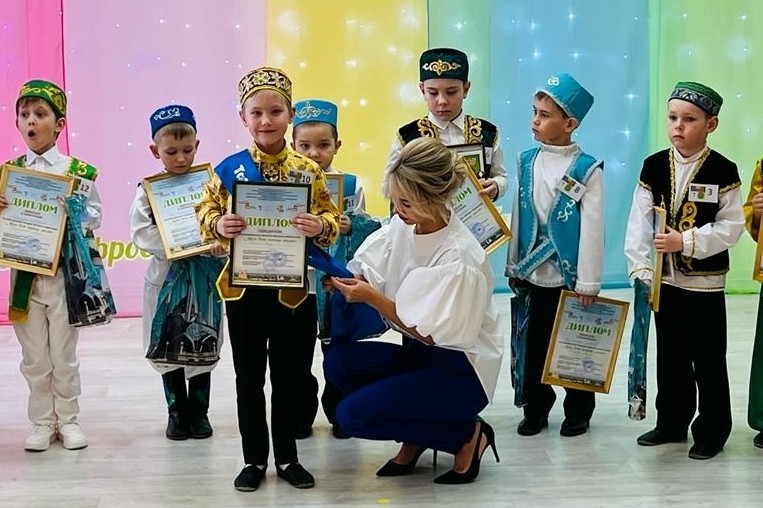 Республиканский конкурс 'Мин бит татар малае' прошел при методической поддержке Елабужского института Республиканский конкурс 'Мин бит татар малае' прошел при методической поддержке Елабужского института