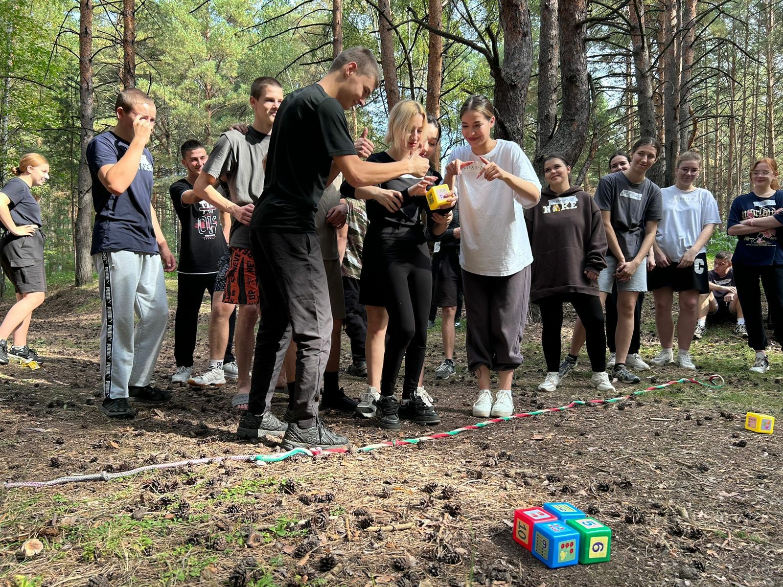 Тренинг на командообразование Тренинг на командообразование