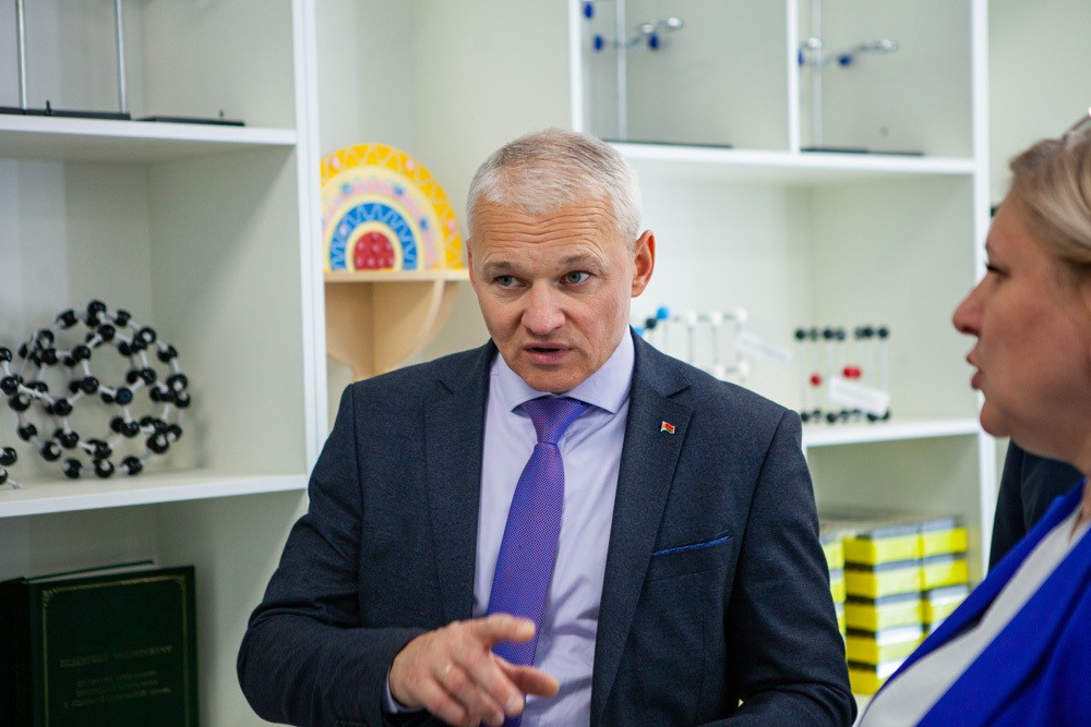 IX ������������ ������: ������� (����)