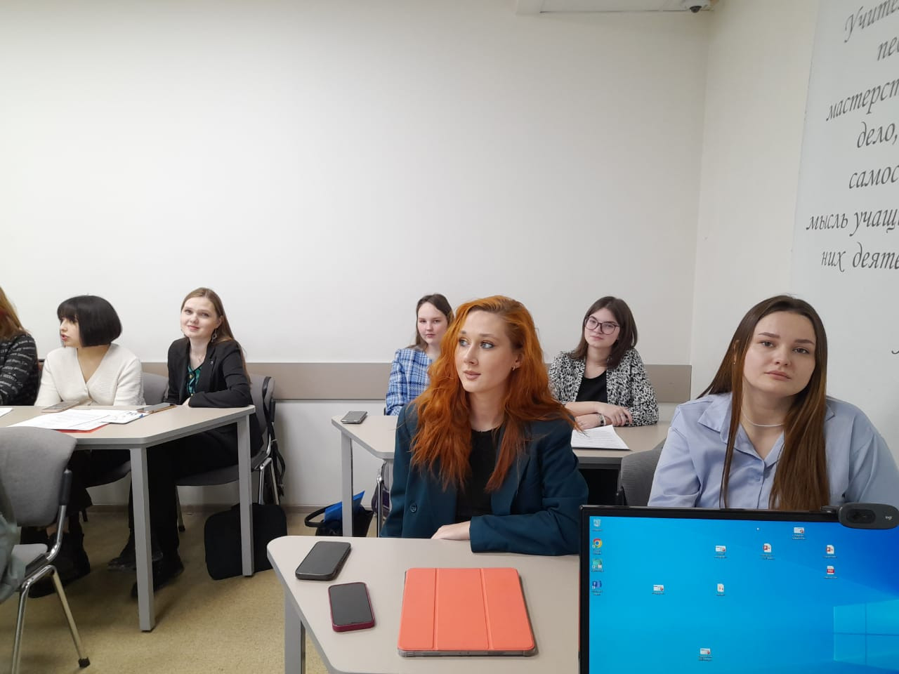 Заседания секций студентов кафедры начального образования на ежегодной научной конференции студентов КФУ Заседания секций студентов кафедры начального образования на ежегодной научной конференции студентов КФУ