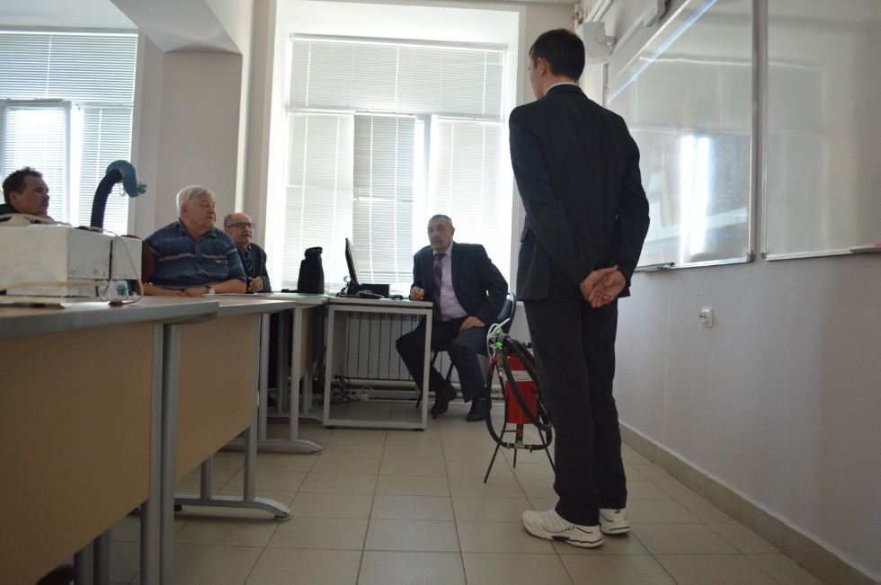 ����� ��������� ���� ������������� 