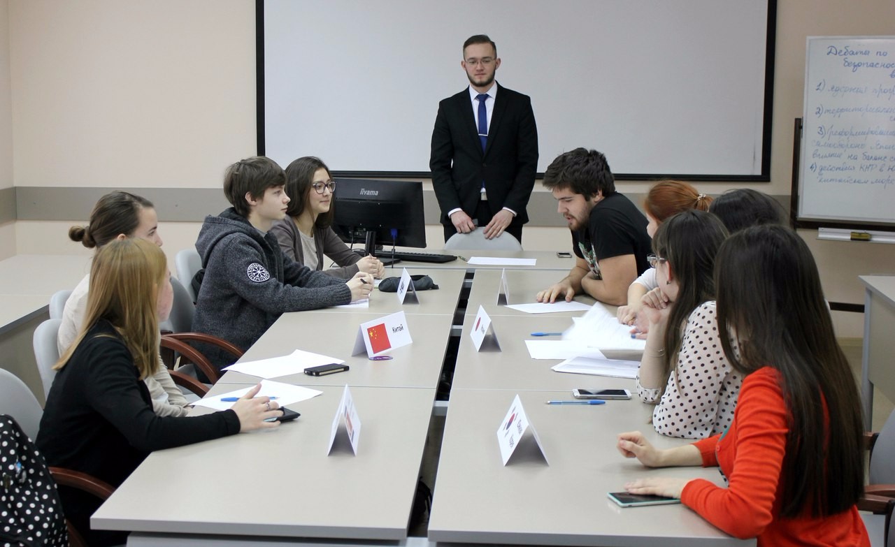 В ИМОИиВ прошли дебаты среди студентов на тему: 'Безопасность в АТР'. В ИМОИиВ прошли дебаты среди студентов на тему: 'Безопасность в АТР'.