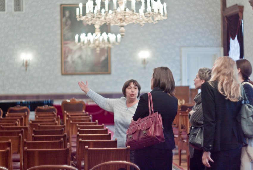 ����� ���