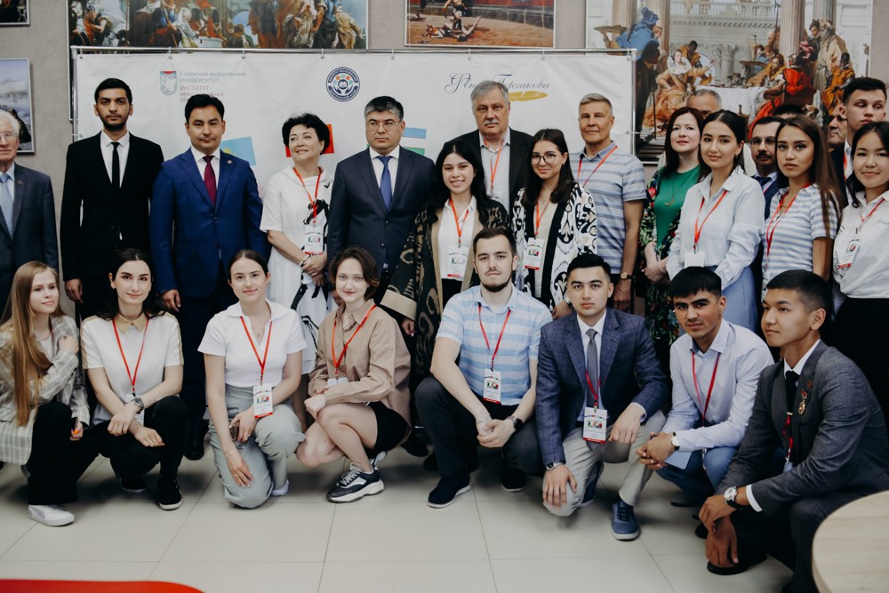 В поисках гражданской идентичности: основные посылы международного форума молодежи стран Центральной Азии ,имо