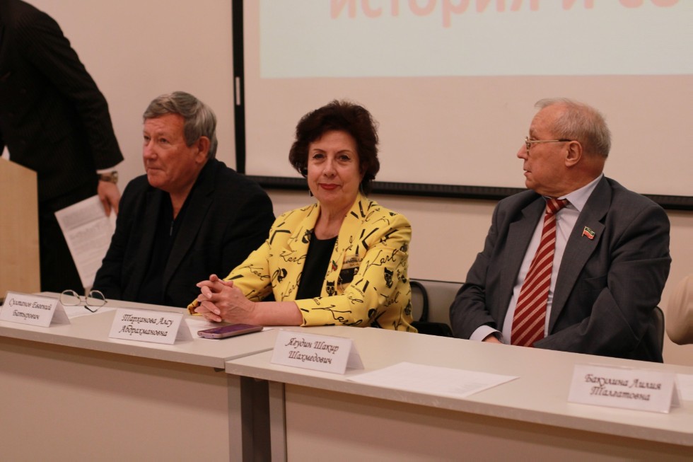 ����, ����������� 30-����� ����������� ��