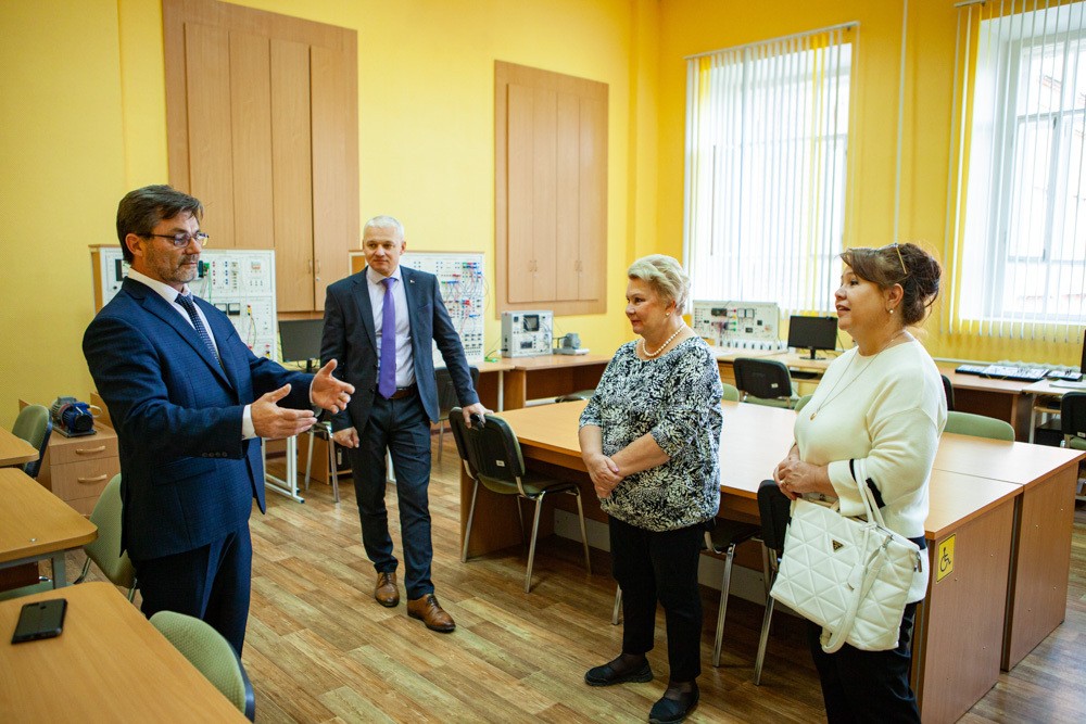 IX ������������ ������: ������� (����)