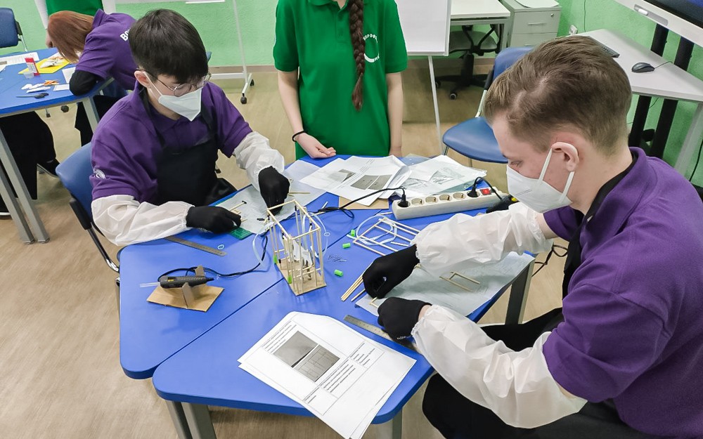 Региональный этап чемпионата 'Профессионалы' прошел на базе Елабужского института КФУ Региональный этап чемпионата 'Профессионалы' прошел на базе Елабужского института КФУ