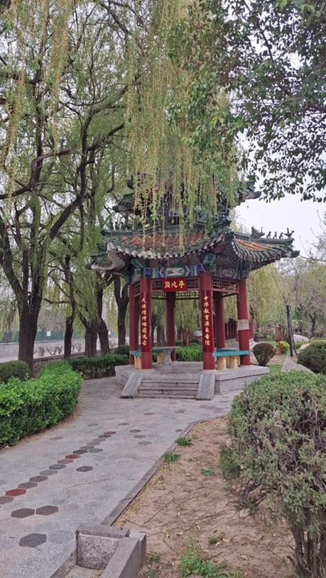 Студенты КФУ проходят языковую стажировку в Китае на родине философа Конфуция Студенты КФУ проходят языковую стажировку в Китае на родине философа Конфуция