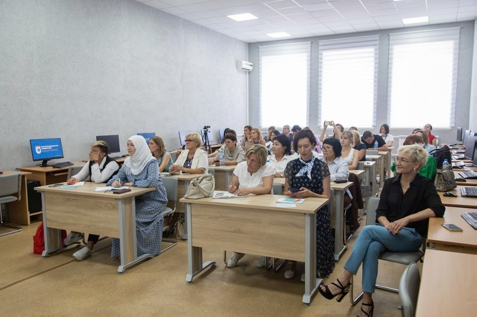 'В ногу со временем' - о патриотическом воспитании 'В ногу со временем' - о патриотическом воспитании