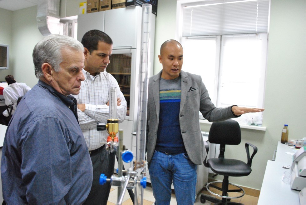 Delegation of Centro de Investigaciones del Petróleo (Cuba) Delegation of Centro de Investigaciones del Petróleo (Cuba)