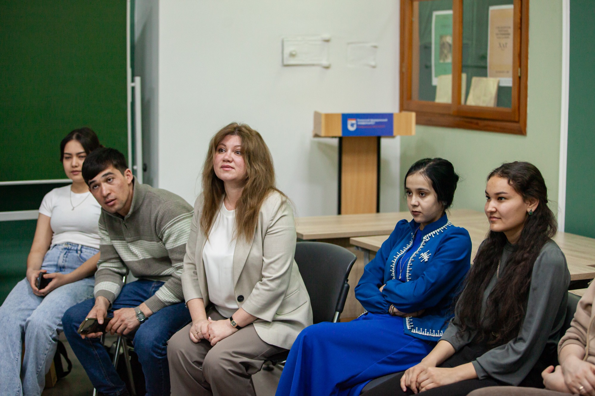 В Елабужском институте КФУ прошли мероприятия проекта 'Россия открывает двери' В Елабужском институте КФУ прошли мероприятия проекта 'Россия открывает двери'