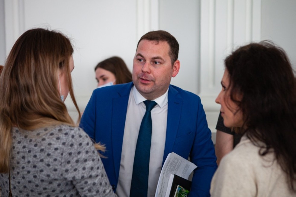 � ���������� ��������� ������ ������� � �������������� ���������� ���������������� ����� ����������� ���������� ������� � �������� � ����������� ��������������� ���������� '�������'