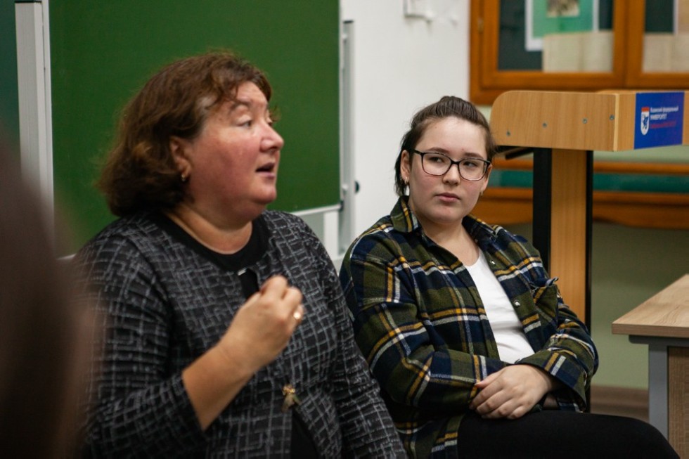 Тренинги по адаптации первокурсников идут в Елабужском институте КФУ Тренинги по адаптации первокурсников идут в Елабужском институте КФУ