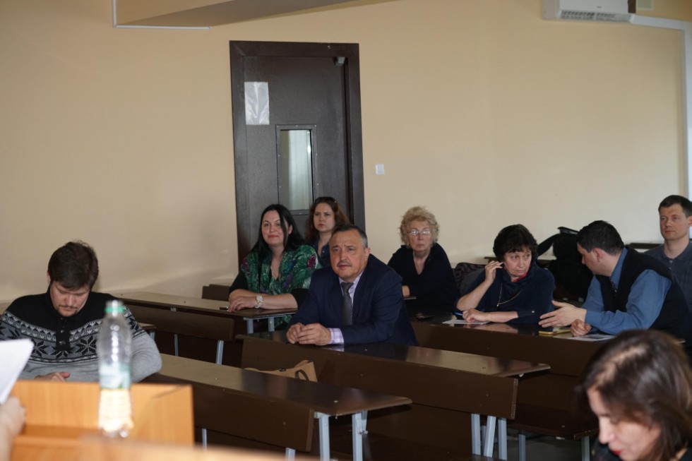 ���������� ��������� ������� ������ ��������� ���������-����������� ���� � �������� ������������