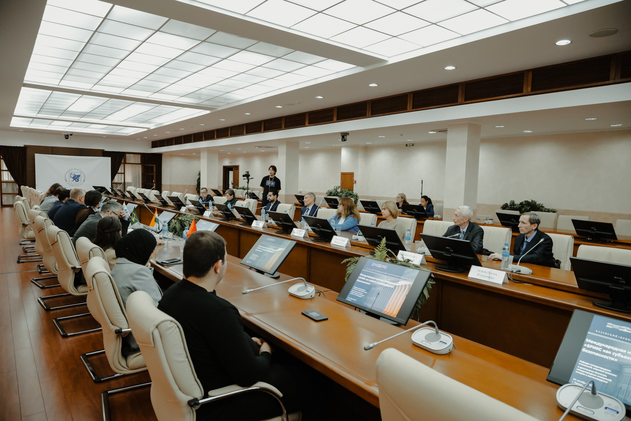 Брикс Брикс