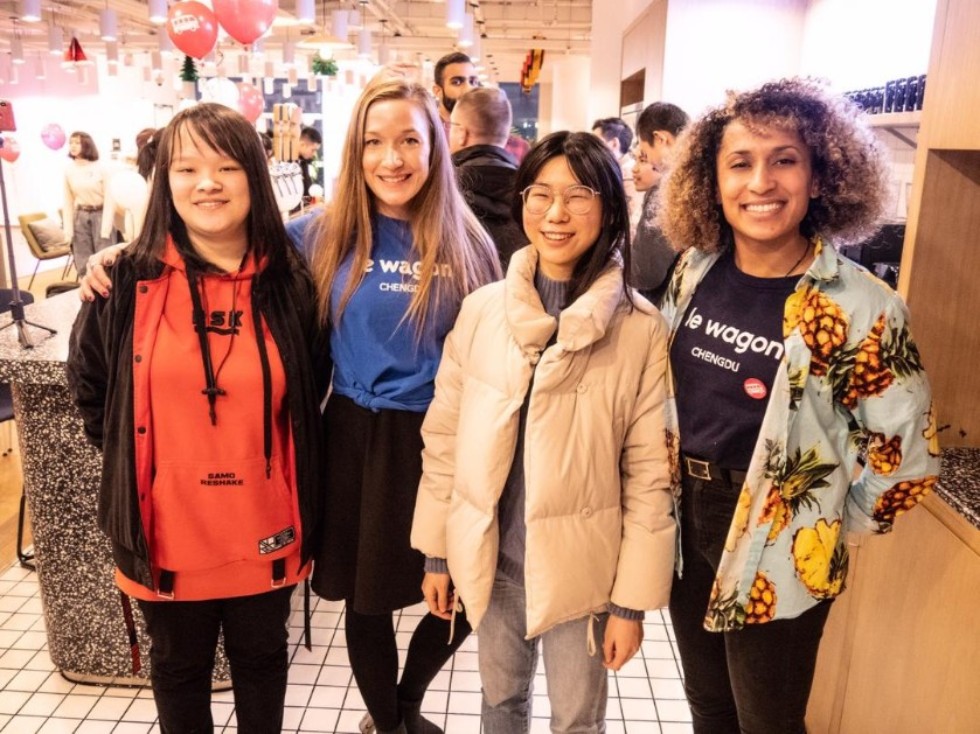 Алина Кабирова: 'Старт в области востоковедения стал основой для моего стремительного развития в других сферах' Алина Кабирова: 'Старт в области востоковедения стал основой для моего стремительного развития в других сферах'