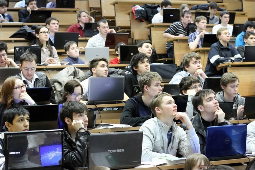 Imagine Cup Windows 8 School (Photo report)