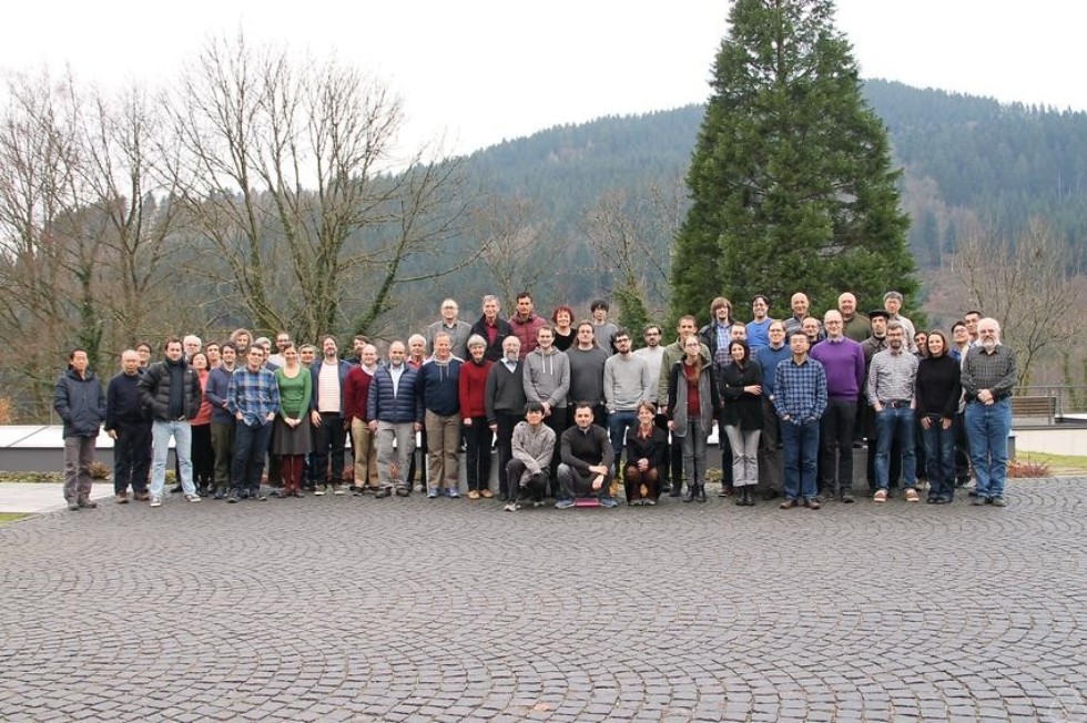 ����������