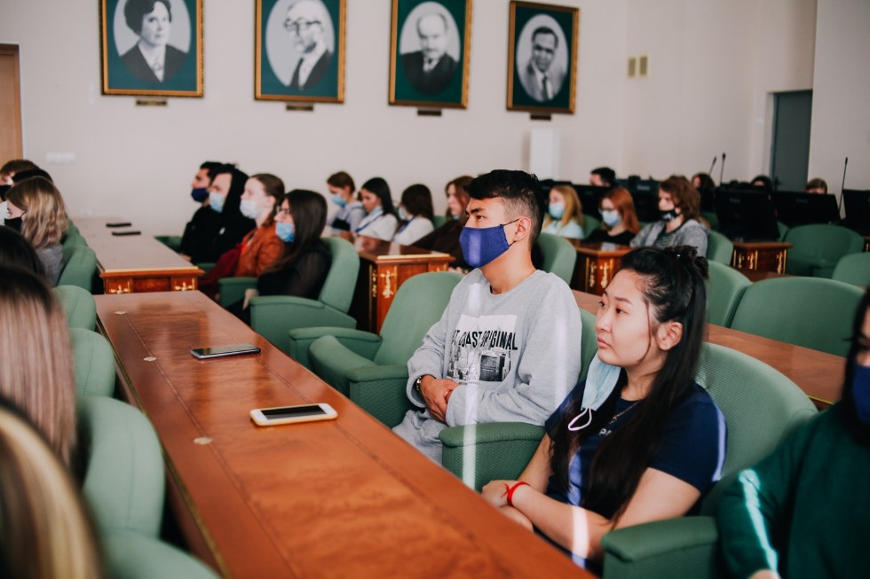 ��������� ������ XIII ������������� ������-������������ ����������� '������ ? �����: ������� � ��������'