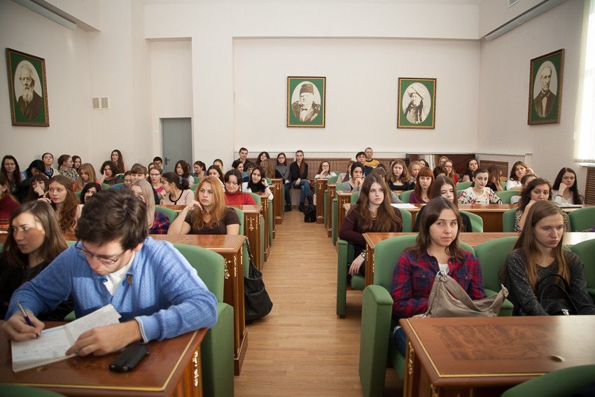 Establishing Bonds with Venezuela