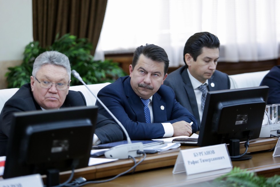 Council of Rectors of Tatarstan and President of Tatarstan Rustam Minnikhanov met on Russian Science Day