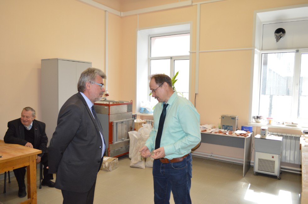 2 ���� ���������� �������� ��� �������� ��������� �� ������������� ������ ����� ���� ������� � ��������� �������� ����� ������ ������ ������������ ��.������� ������ (�������)