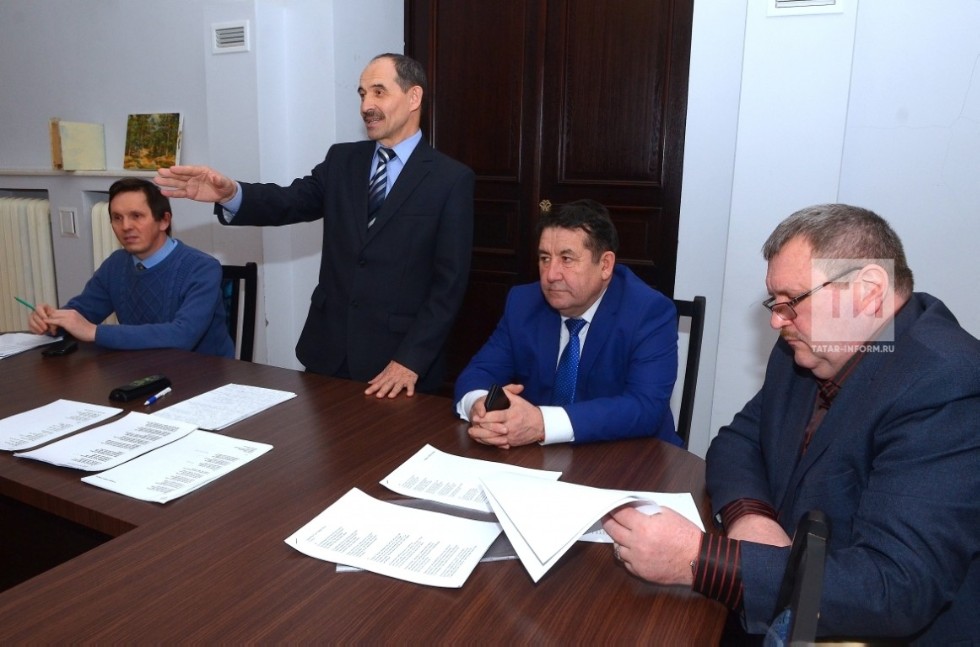 Ркаил Зәйдулла: 'Без гадирәк язганбыз...' Ркаил Зәйдулла: 'Без гадирәк язганбыз...'