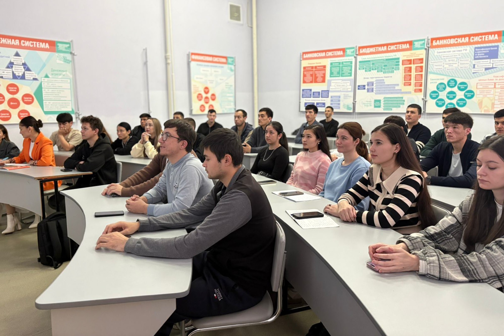 Фильм 'Техпреды' обсудили студенты Елабужского института КФУ Фильм 'Техпреды' обсудили студенты Елабужского института КФУ