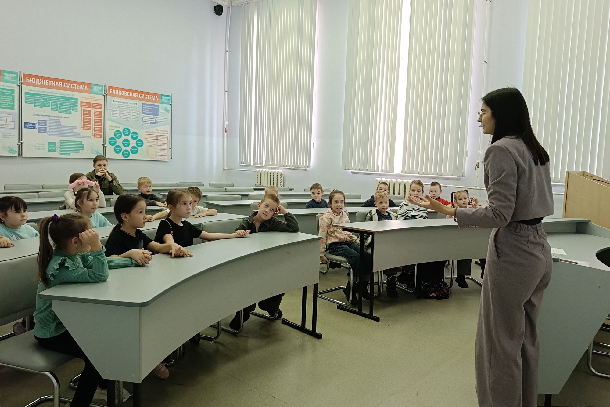 'Детский университет': в Елабужском институте КФУ открылся новый сезон 'Детский университет': в Елабужском институте КФУ открылся новый сезон