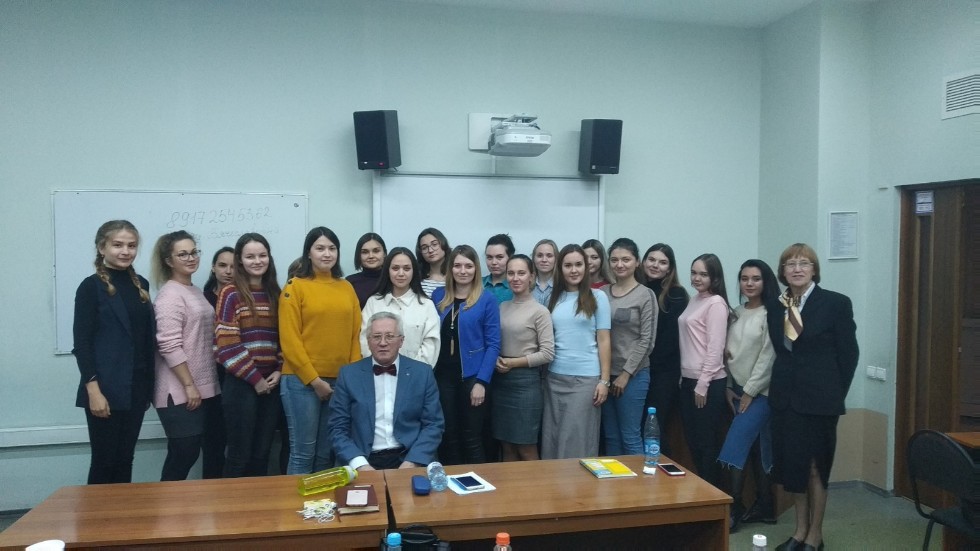 10 октября состоялась открытая лекция Владимира Пугача (г. Москва) 10 октября состоялась открытая лекция Владимира Пугача (г. Москва)