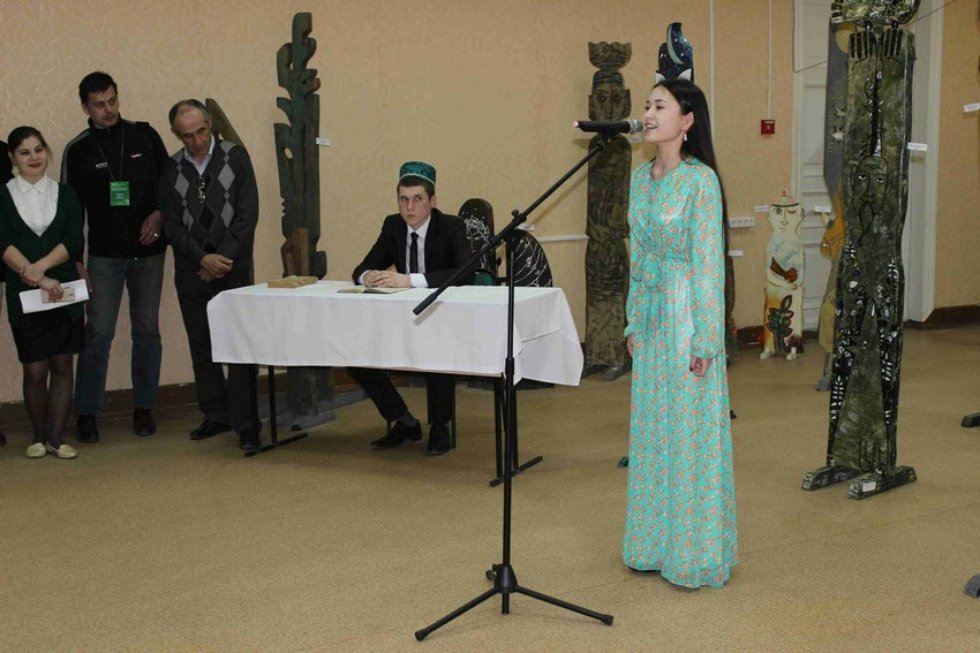 Сегодня в Елабужском институте КФУ состоялась презентация выставки работ участников всероссийского этно-арт-симпозиума 'Песнь о Шурале',посвященной 130 - летию со дня рождения татарского поэта Габдуллы Тукая Сегодня в Елабужском институте КФУ состоялась презентация выставки работ участников всероссийского этно-арт-симпозиума 'Песнь о Шурале',посвященной 130 - летию со дня рождения татарского поэта Габдуллы Тукая