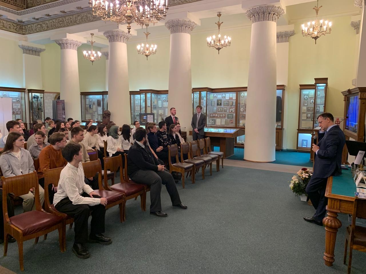 Владимир Мединский встретился со студентами КФУ Владимир Мединский встретился со студентами КФУ