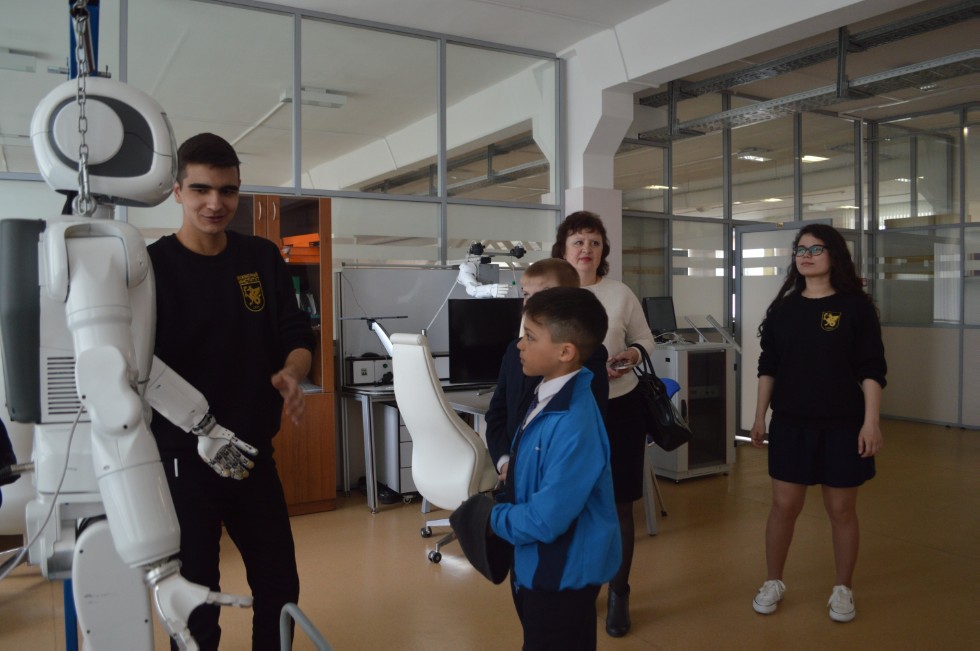 ����� ��������� ���� ������������� 