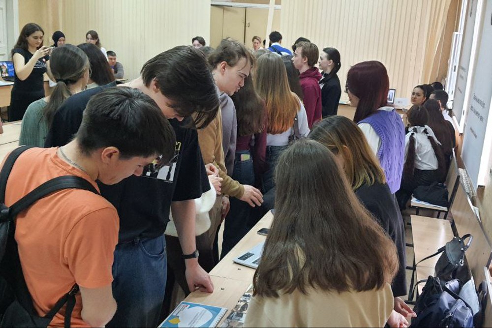 Интересный формат обмена опытом работы студенческих научных кружков Интересный формат обмена опытом работы студенческих научных кружков