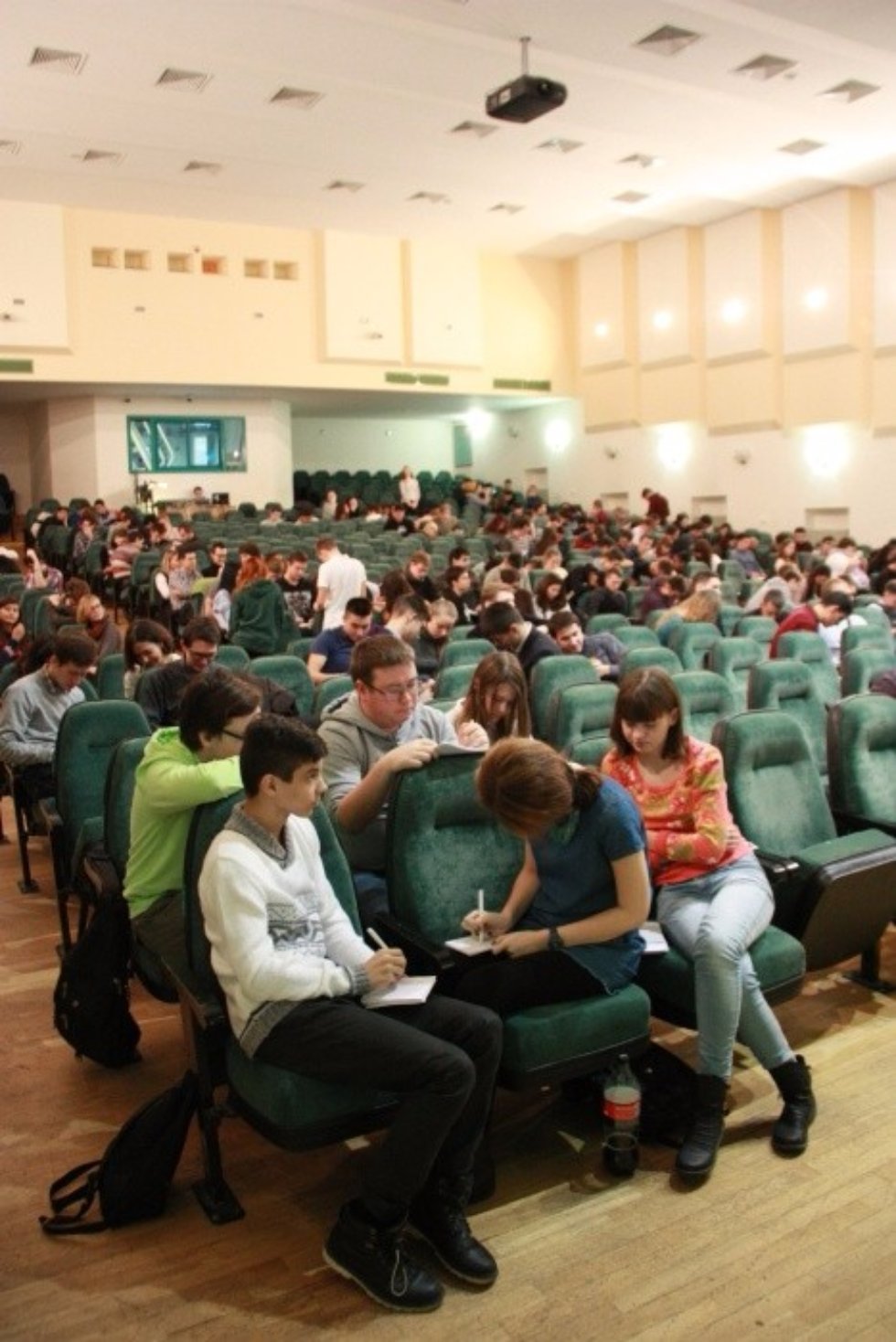 Команда лицея по игре 'Что?Где?Когда?' заняла первое место в Кубке 1 лиги Республики Татарстан Команда лицея по игре 'Что?Где?Когда?' заняла первое место в Кубке 1 лиги Республики Татарстан