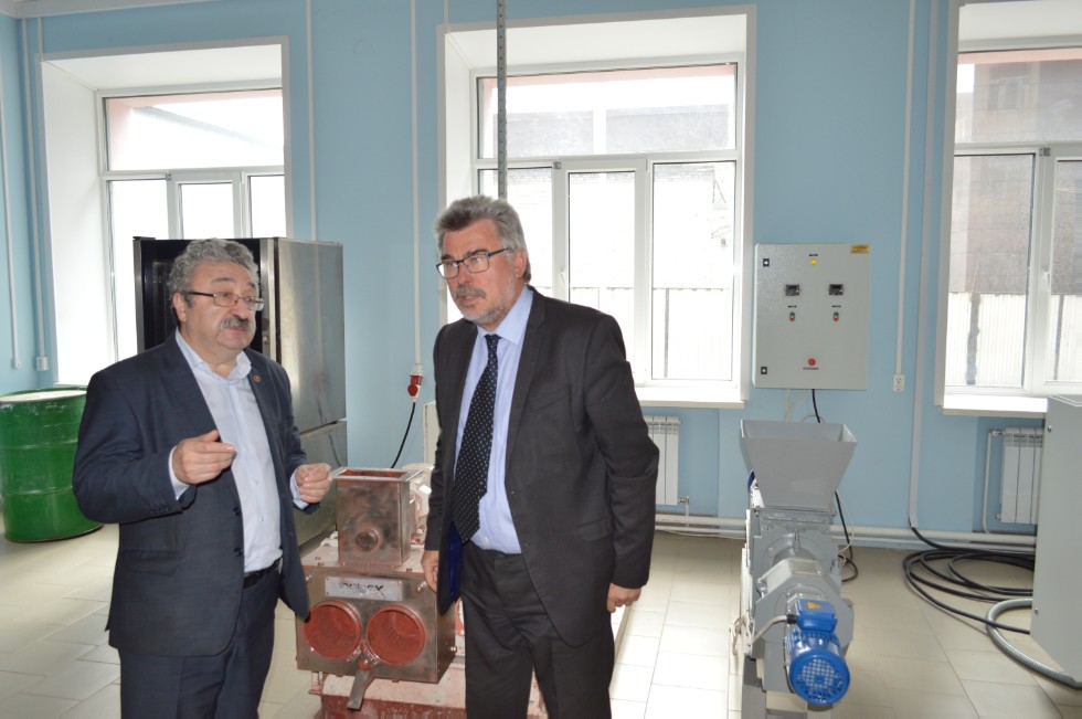 2 ���� ���������� �������� ��� �������� ��������� �� ������������� ������ ����� ���� ������� � ��������� �������� ����� ������ ������ ������������ ��.������� ������ (�������)