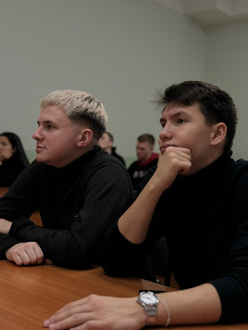 V ������������� ������-������������ ����������� 