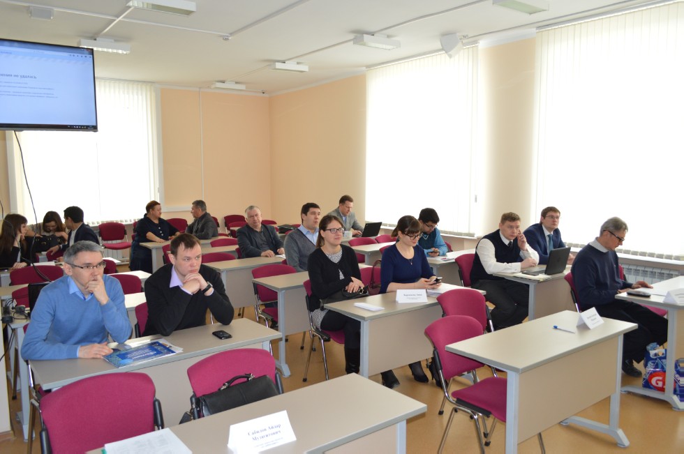 �������-����������� '���������� ���������' �� '���������' (�. ������) � ��� '�����������������-�������'(�. ������)