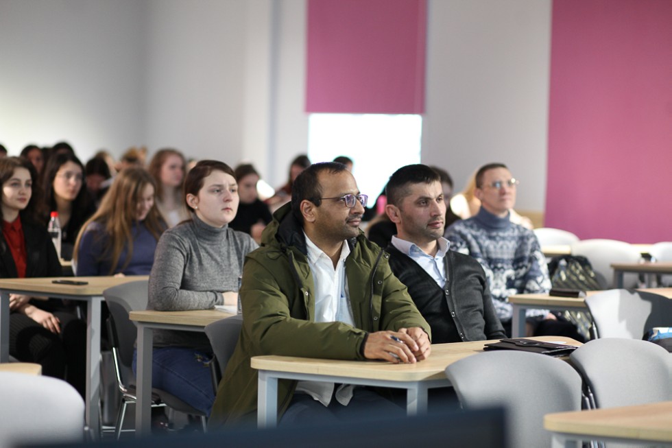 22 февраля 2020 года на базе Института международных отношений Казанского (Приволжского) федерального университета завершила работу Международная научно-практическая конференция 'Школа молодых ученых-исследователей всемирного культурного наследия, посвященная 100-летию ТАССР' 22 февраля 2020 года на базе Института международных отношений Казанского (Приволжского) федерального университета завершила работу Международная научно-практическая конференция 'Школа молодых ученых-исследователей всемирного культурного наследия, посвященная 100-летию ТАССР'