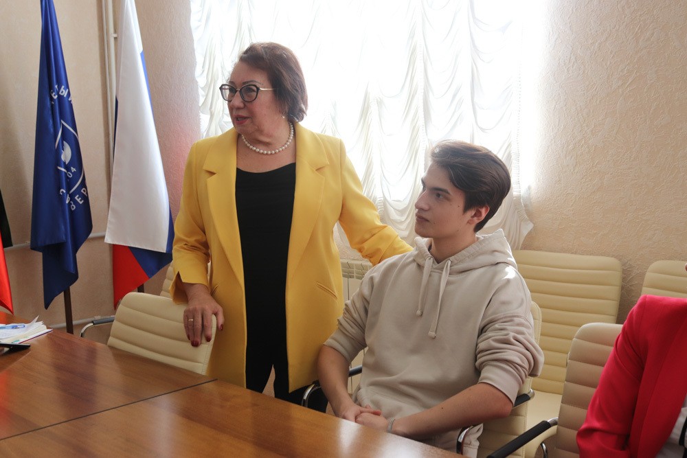 IX ������������ ������: ������� (����)