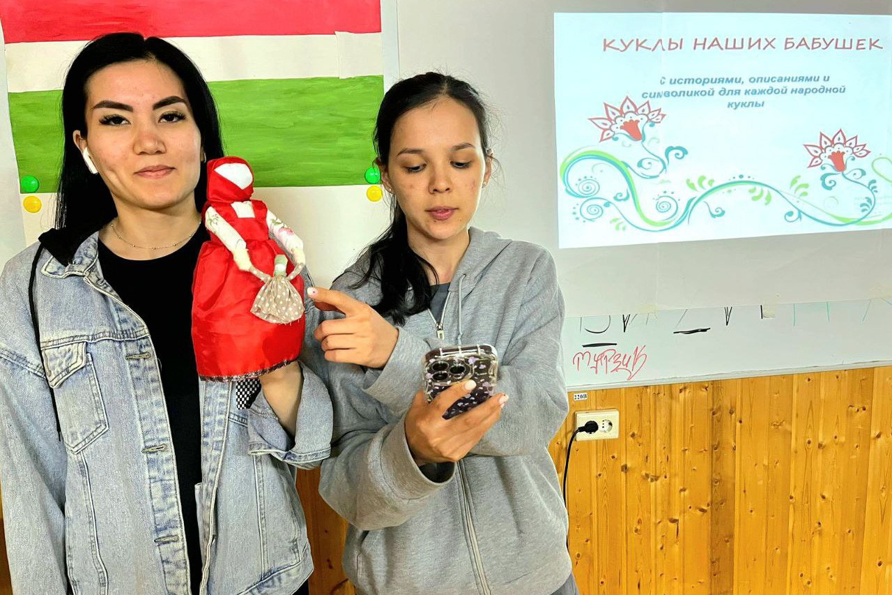 В 'Буревестнике' завершилась смена 'Этнолето' В 'Буревестнике' завершилась смена 'Этнолето'