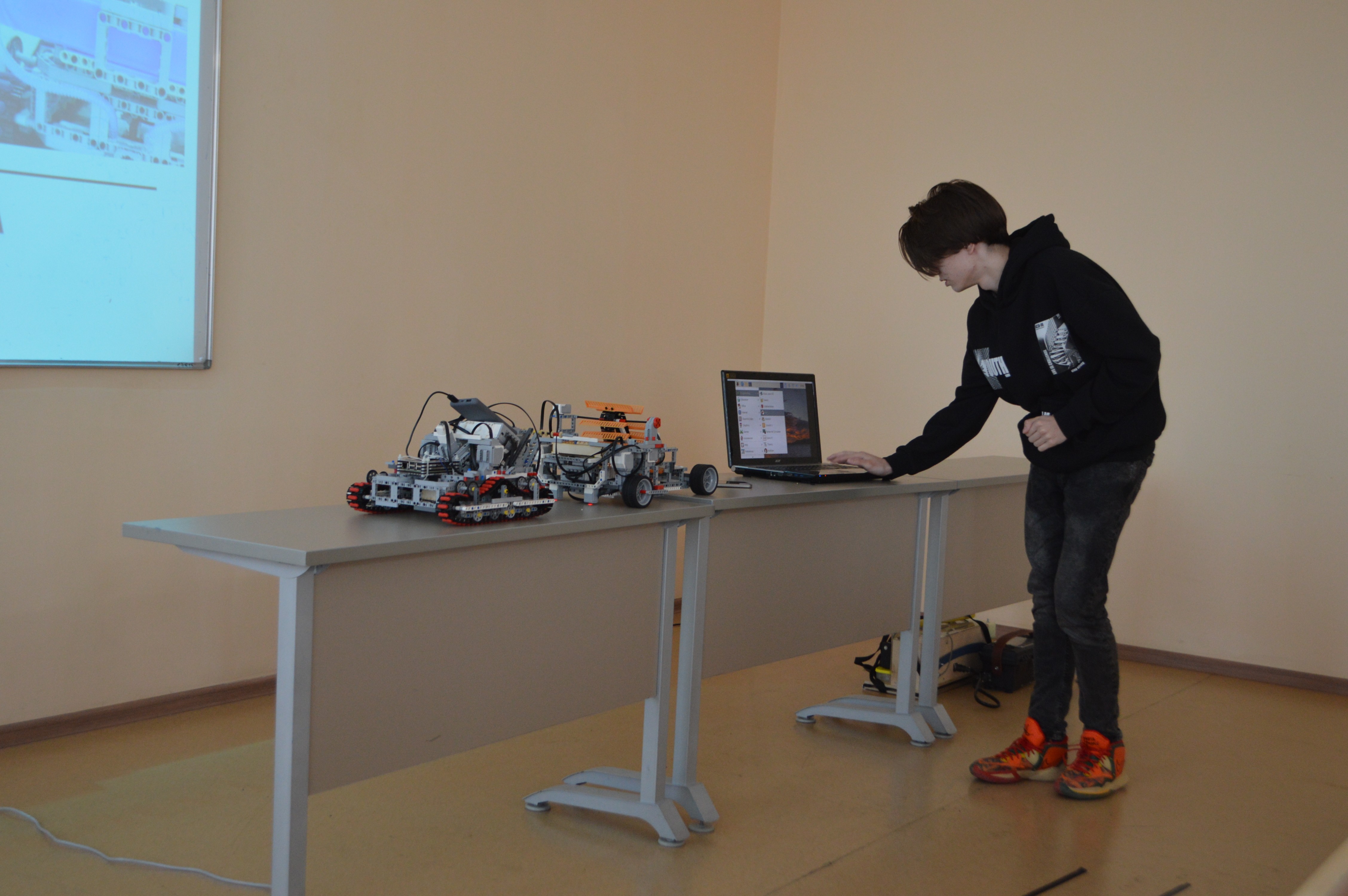 � ��� ���������� VIII ������������� (� ������������� ��������) ������� ����������� �������� ����� �.�. ������������