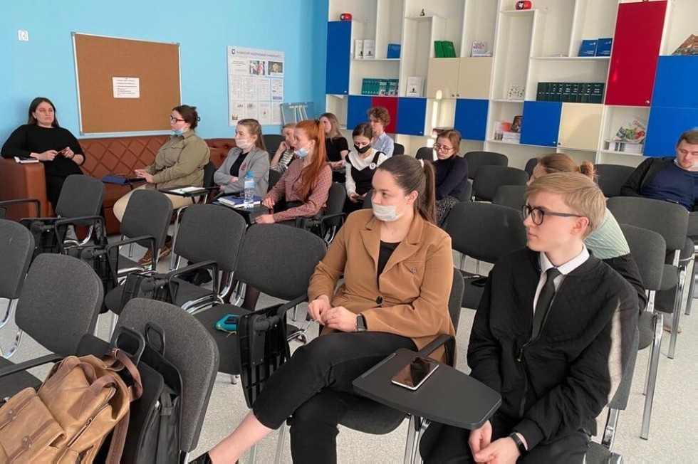 Развиваем эмоциональный интеллект Развиваем эмоциональный интеллект