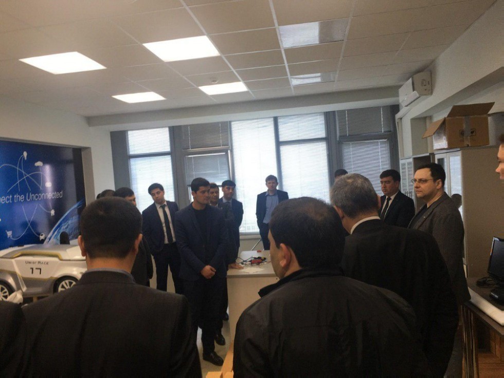 The delegation from Turkmenistan visited the Laboratory of Intelligent Robotic Systems