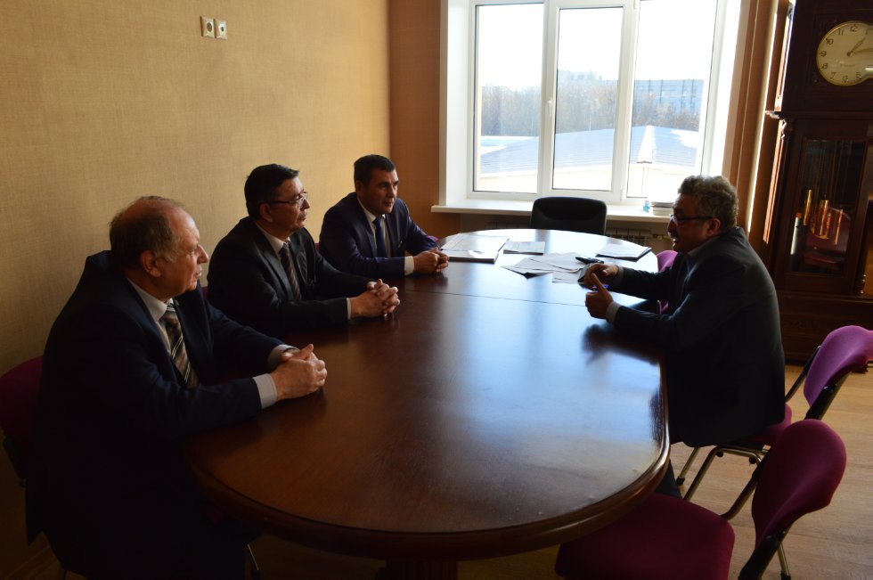 �������-��������� �� �������� ���������� ���������� ������������ ����������� ���������� �� ���������� ��������� ��������� ��� ������������� � ���